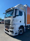 Kuvassa Sivujatkot MAN TGX GN ohjaamoon, 5+5LED