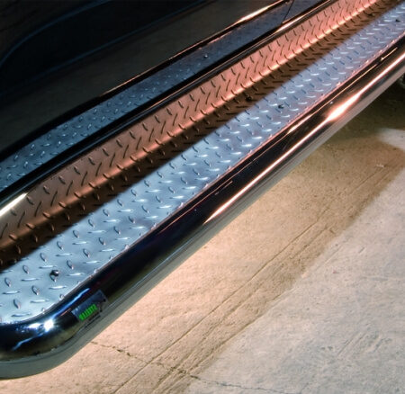 Kuvassa Astinlaudat Toyota Hilux 2005-2017