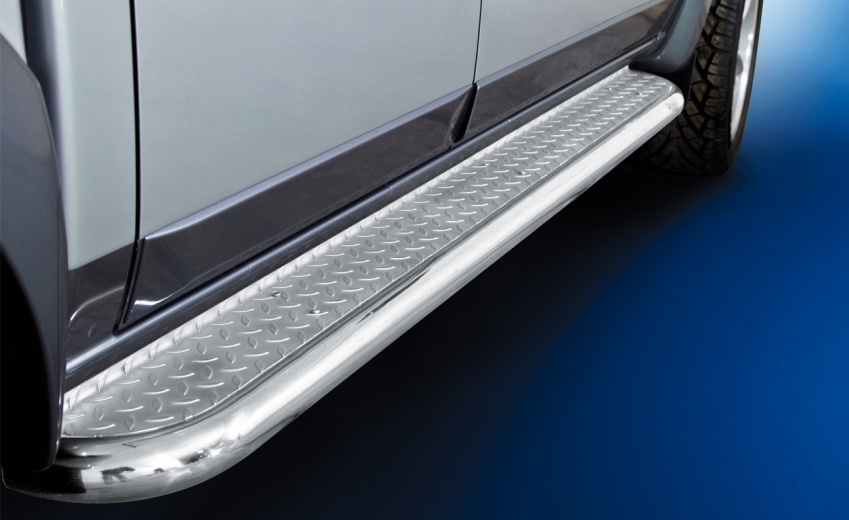 Kuvassa Astinlaudat Ford Ranger 2012-