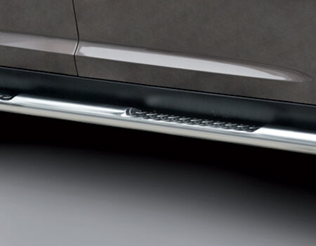 Kuvassa STEELER Kylkiputket askelmilla Kia Sportage 2010-