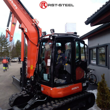 Lisävaloteline katolle Kubota KX057-4