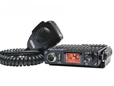 Kuvassa CB-radiopuhelin President Bill, 12V