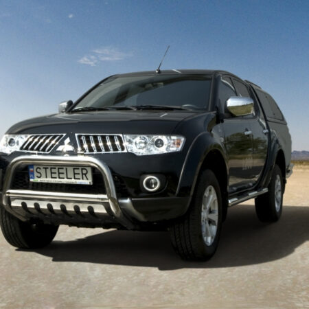 Kuvassa Lisävaloteline alleajosuojalla, Mitsubishi L 200 2009-