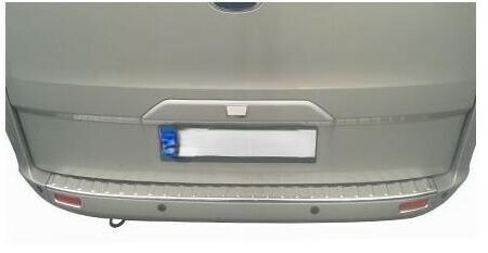 Kuvassa Takapuskurin suoja Ford Transit Custom 2013-