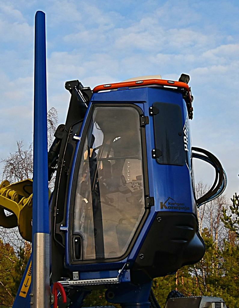 Lisävalotelineet puutavaranostureihin