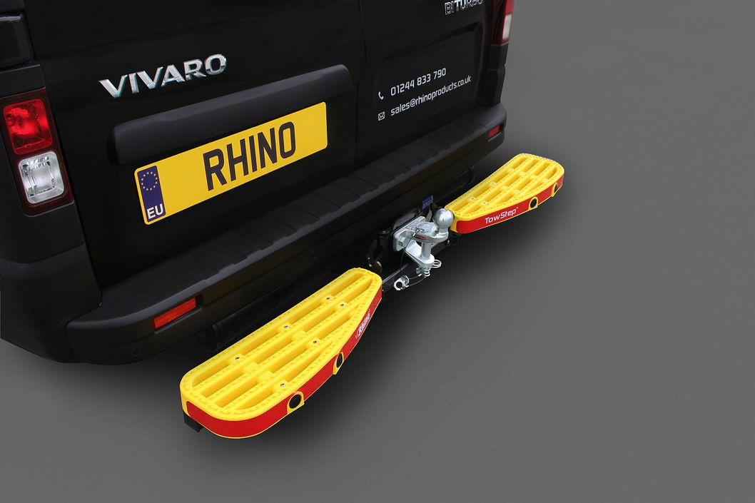 Askelmat pakettiauton vetokoukkuun