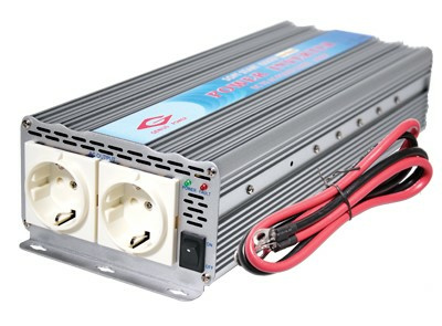 Kuvassa Invertteri 1500W 24V