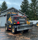 Kuvassa Valoteline taakse/peräpuntin päälle Volvo EWR 170 EL