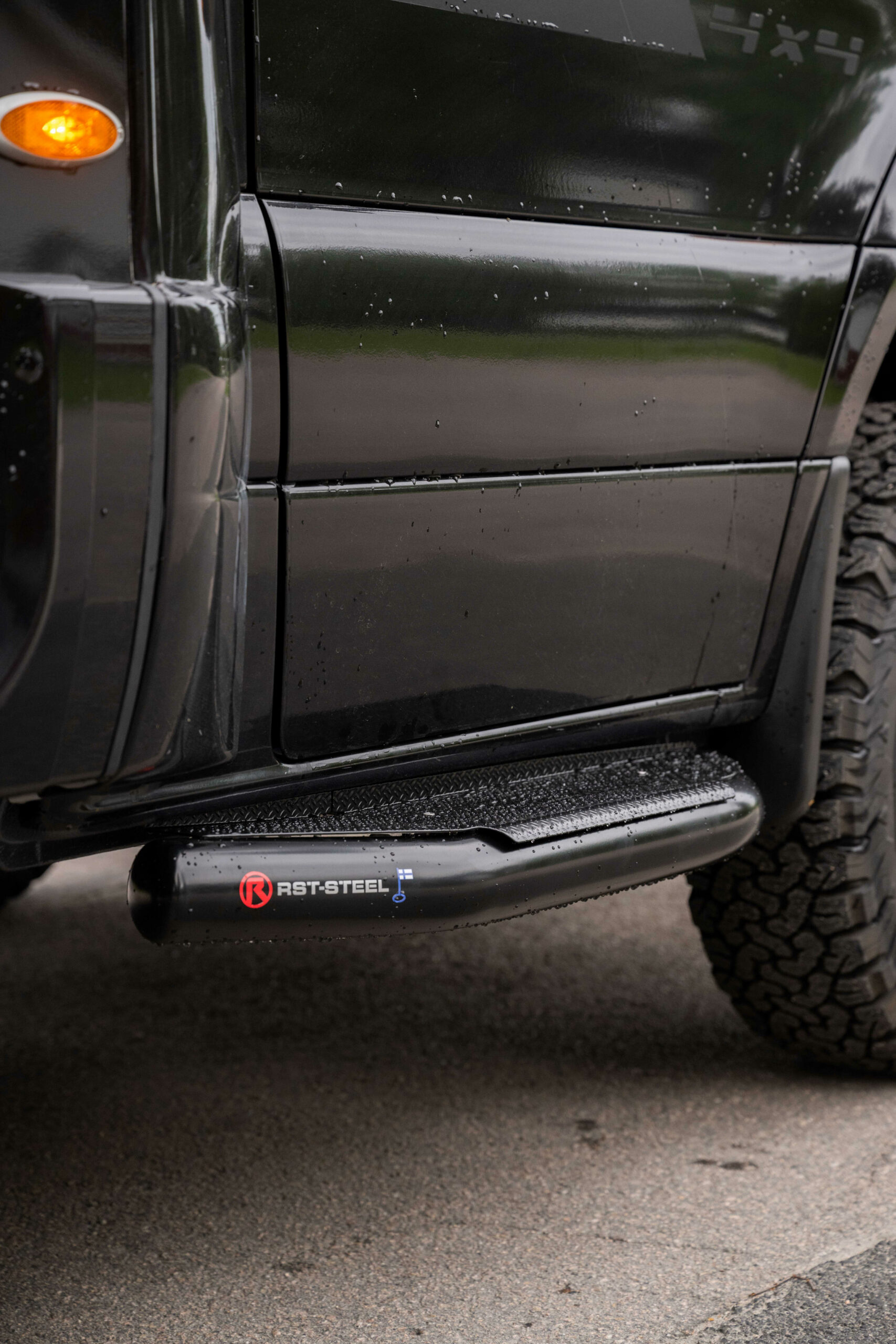 Kuvassa Astinlaudat MB Sprinter A2/A3/A4