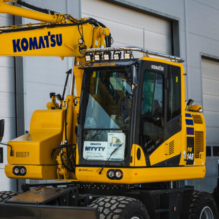 Kuvassa Valoteline katolle Komatsu 210-290LC / PW148-180