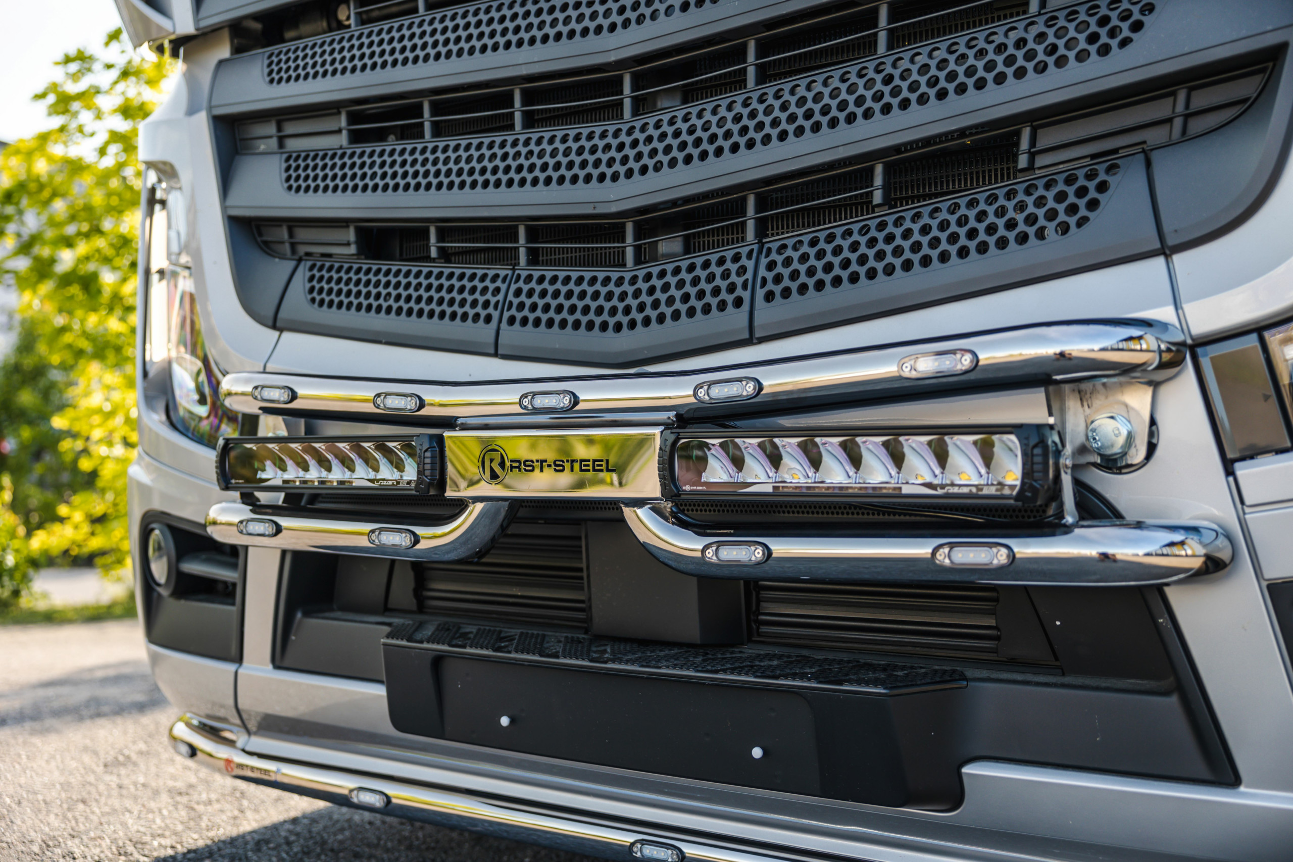 Lisävaloteline maskiin MB Actros 2012- - Image 2