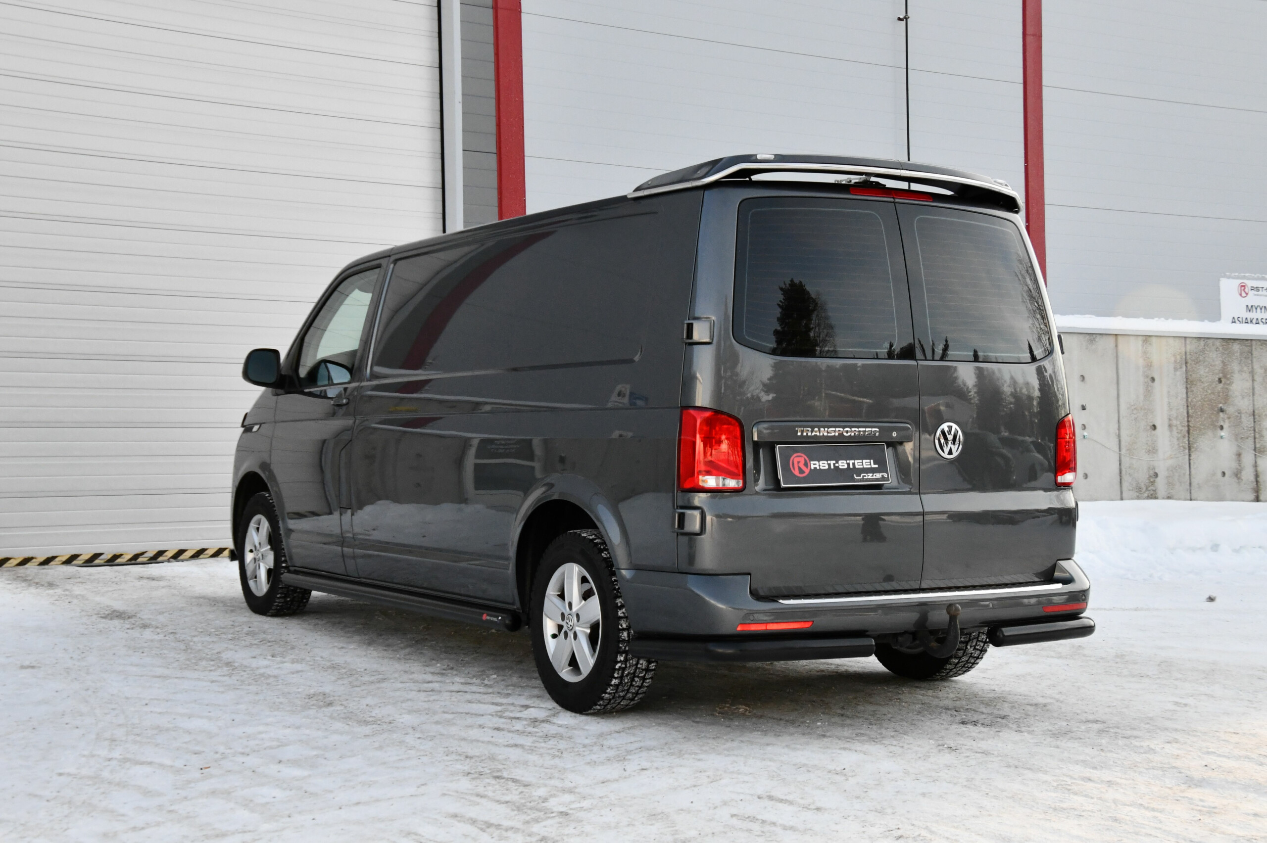 Takaspoileri VW T6/T5/T6.1, Pariovella - Image 2