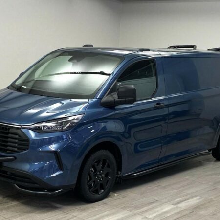 Kuvassa Kylkiputket Ford Transit Custom 2024- LWB