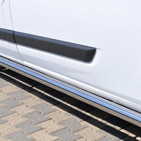 Kuvassa Suorat Kylkiputket Ford Transit Custom 2013-2022 (SWB)