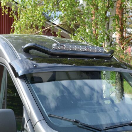 Kapeampi lisävaloteline katolle korkeakattoisiin pakettiautoihin Ø76mm