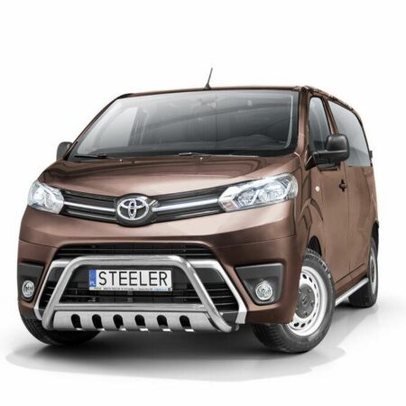 Kuvassa Lisävalotelineet Toyota Proace 2016-