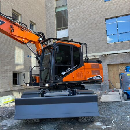 Valoteline katolle Doosan (pitkä ohjaamo)