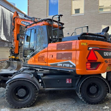 Valoteline taakse Doosan DX170W-7