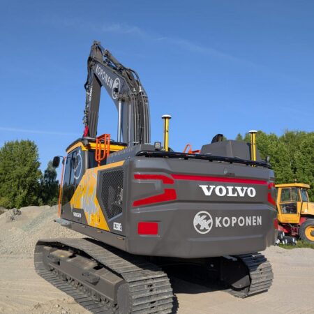 Valoteline taakse / peräpuntin päälle Volvo EC250EL 2021-