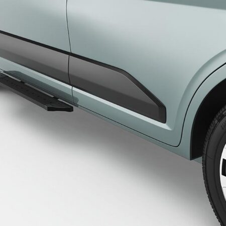 Kuvassa Astinlauta sivuoveen Renault Master 2024-