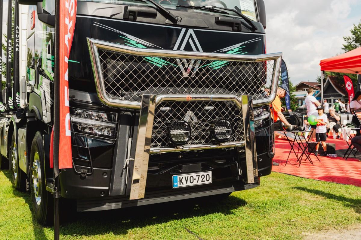 Karjapuskuri Dakar Renault T-sarja - Image 2