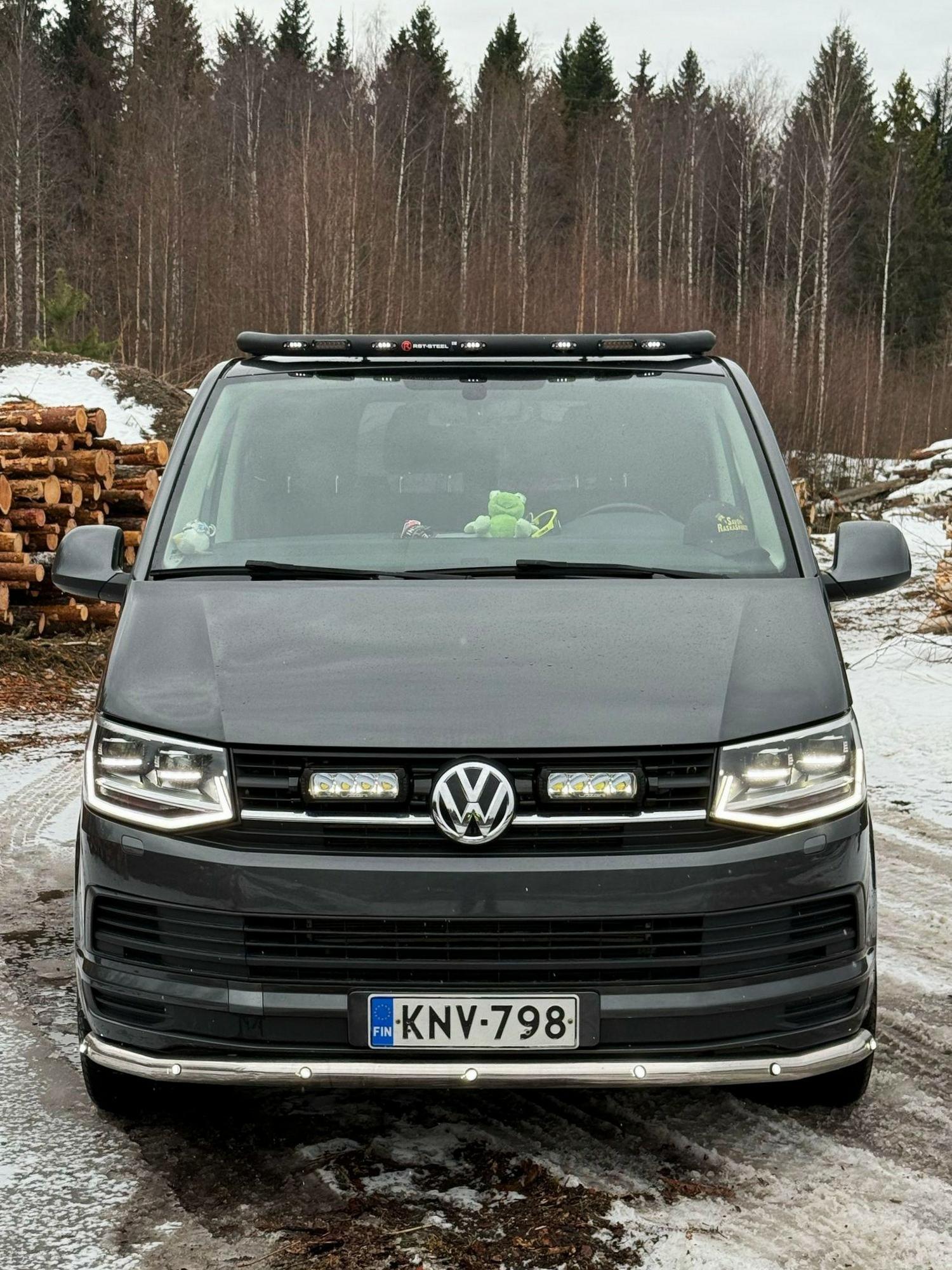 Lisävaloteline katolle VW T6 / T6.1