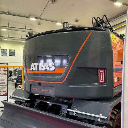 kuvassa Valoteline taakse / peräpuntin päälle Atlas 165WSR