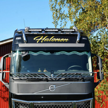Lisävaloteline katolle jatkoilla Volvo FH4, Globe