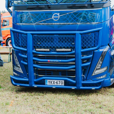 Karjapuskuri Freeway Volvo FH 2021-