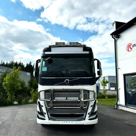 Karjapuskuri Dakar Volvo FH4