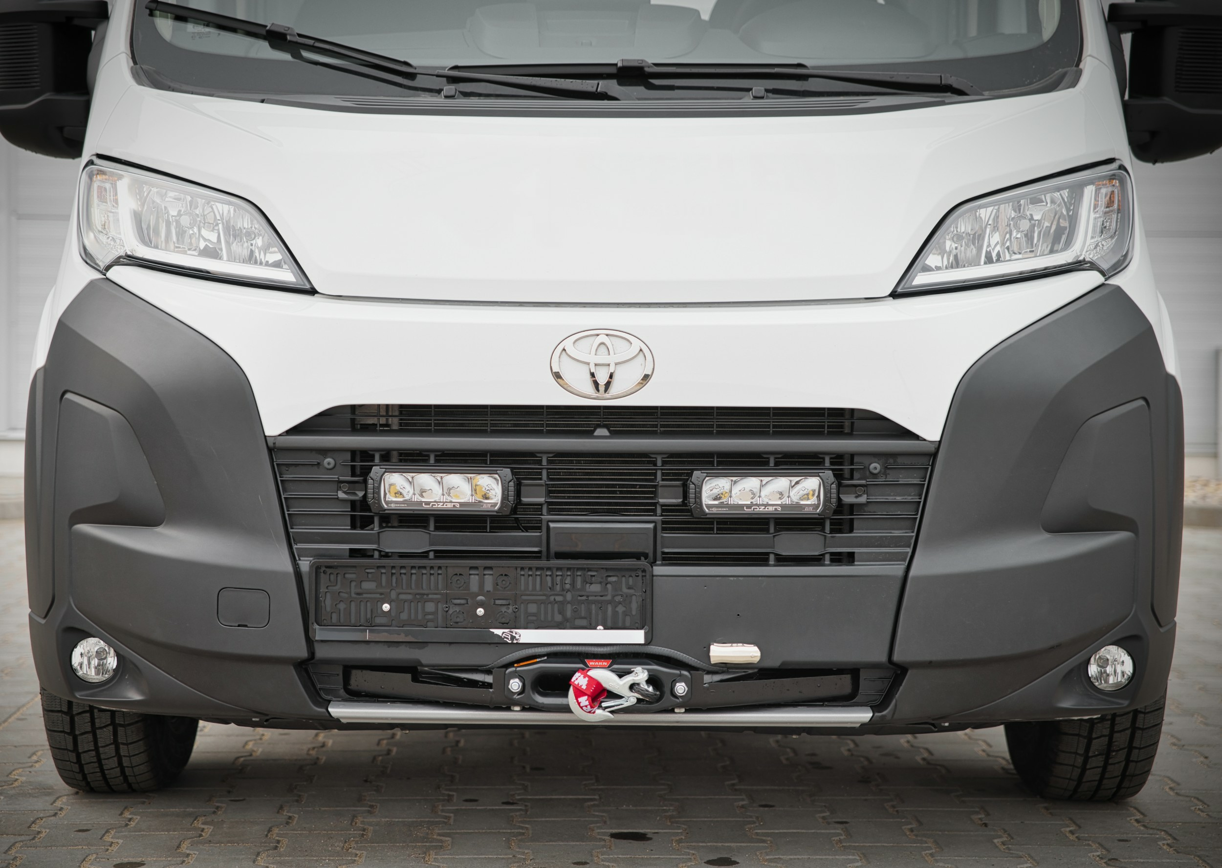 Lazer Grille Kit Toyota Proace Max 2023- - Image 2