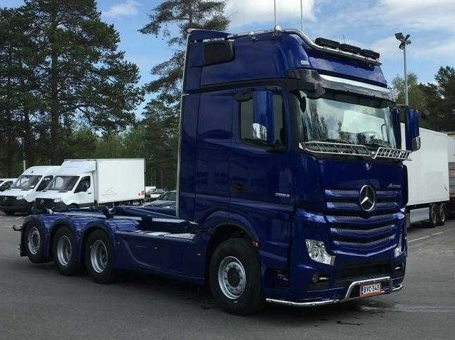 Lisävaloteline katolle jatkoilla MB Actros GigaSpace 2,5m - Image 2