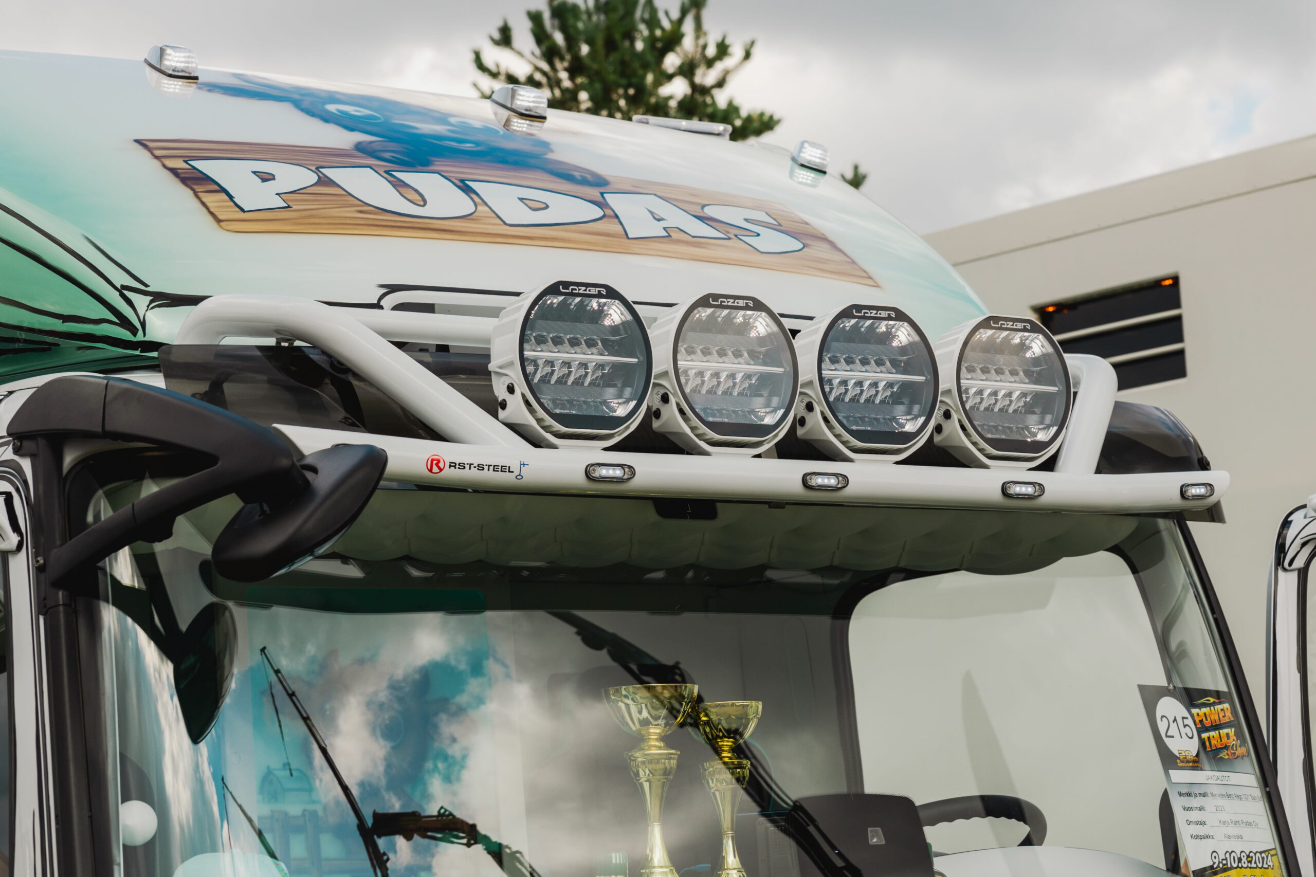 Lisävaloteline katolle MB Atego (ClassicSpace)