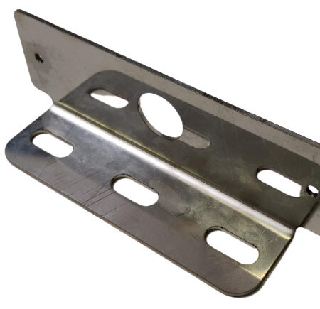 Kulmakiinnike tasovilkulle (rk 102mm)