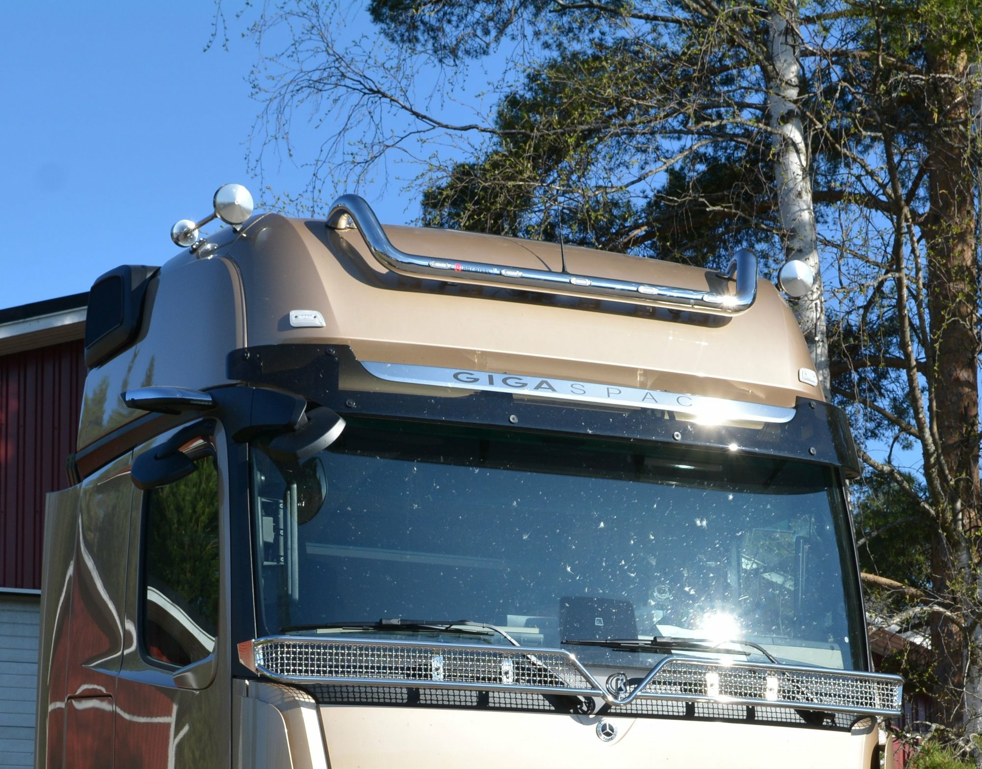 Lisävaloteline katolle MB Actros Big/GigaSpace 2,5m - Image 2