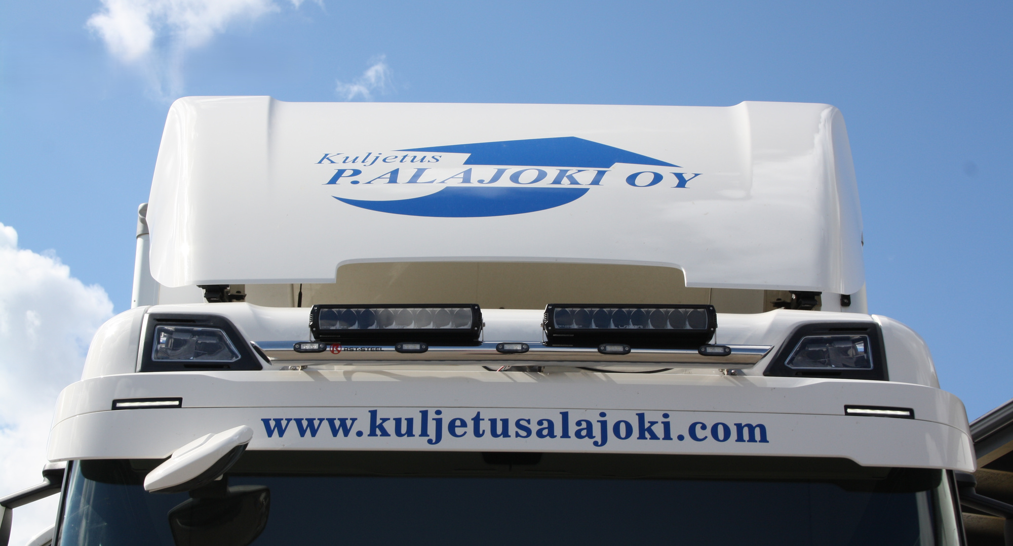 Lisävaloteline lipan päälle Scania NextGen 2017-