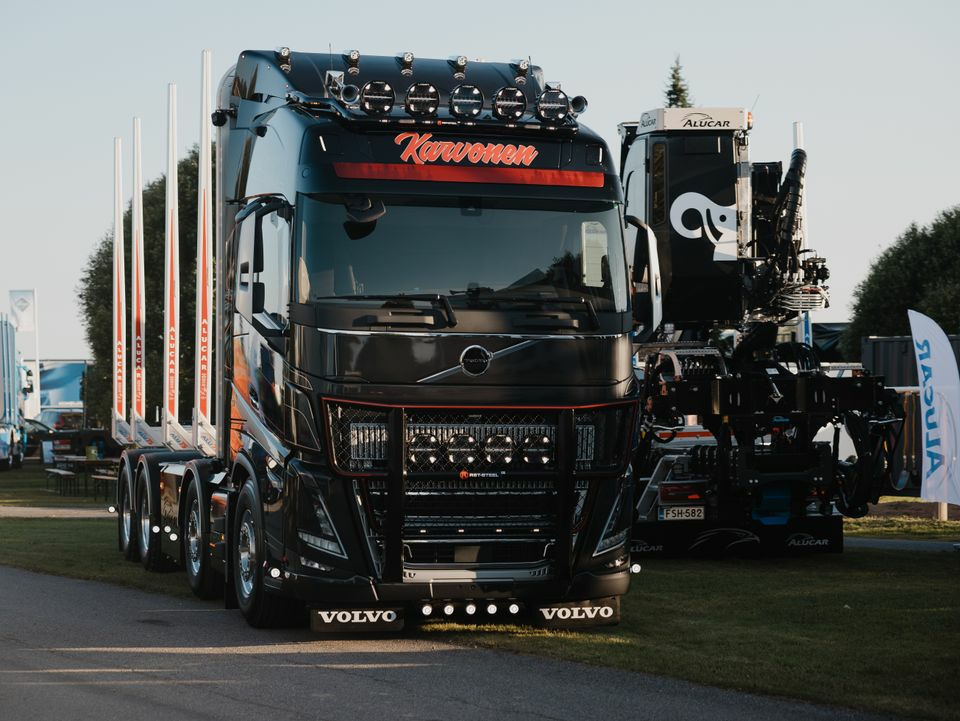 Karjapuskuri Dakar Volvo FH 2021-