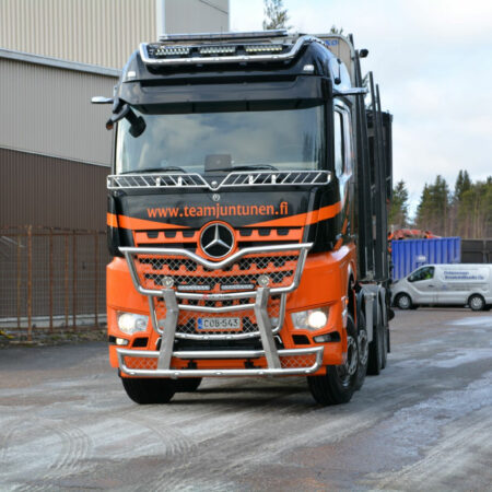 Lisävaloteline katolle sivujatkoilla MB Actros BigSpace 2,5m