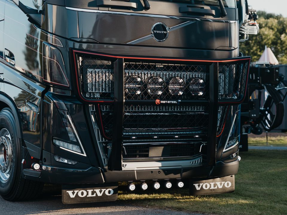 Karjapuskuri Dakar Volvo FH 2021- - Image 3