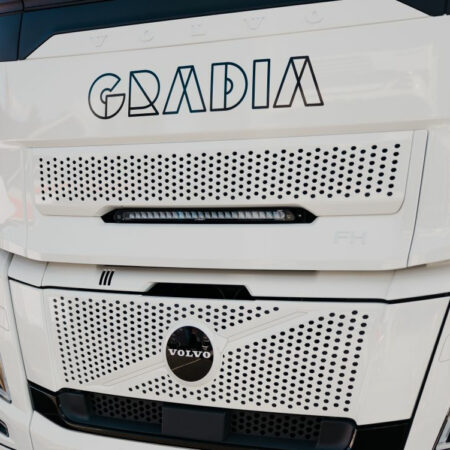 Lazer Linear 24 valopaketti Volvo FH AERO maskiin