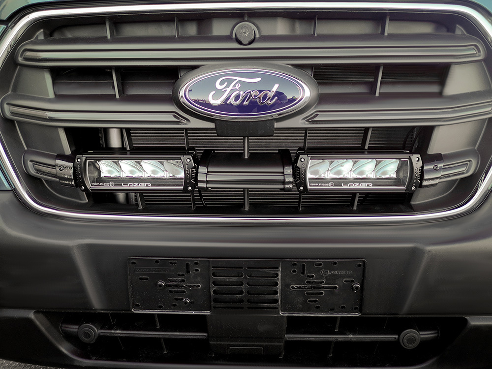 Lazer Grille Kit Ford Transit 2019- Triple-R 750 lisävaloilla - Image 2