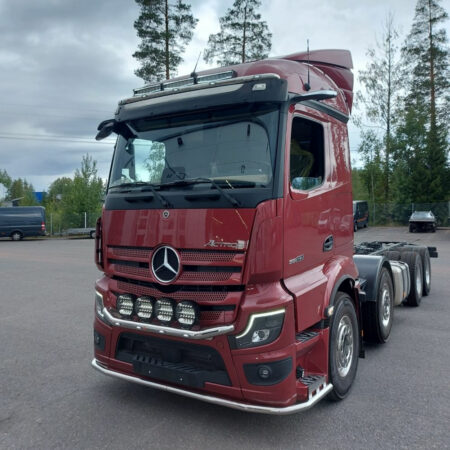 Etuhelmaputki MB Actros (iron) 2.3m (suojaava malli)