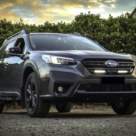 Lazer Grille Kit Subaru Outback 2020- Linear 6 valoilla