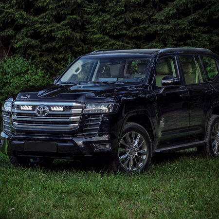 Lazer Grille Kit Toyota LC300 2022-, Triple-R 750 valoilla