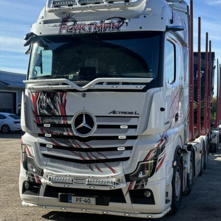 Koristeputki maskiin MB Actros 2,5m