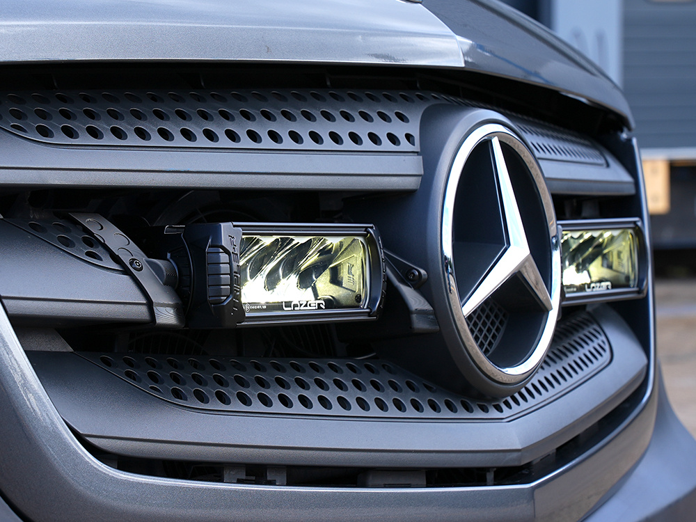 Lazer Grille Kitt MB Sprinter (2013-2017) Triple-R 750 lisävaloilla - Image 2