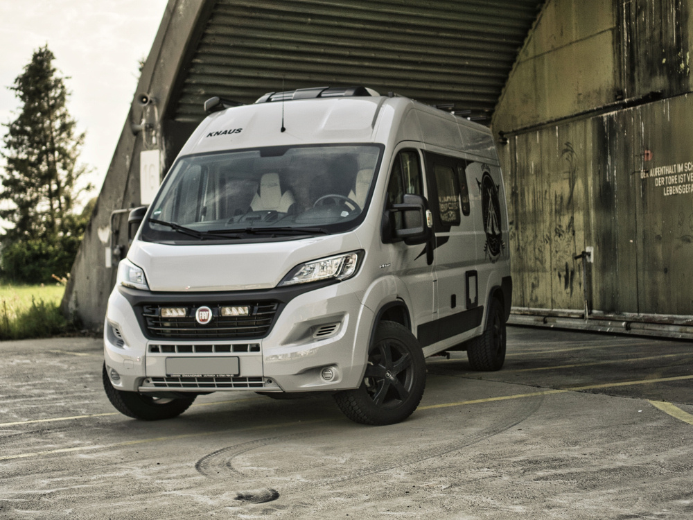 Lazer Grille Kit Fiat Ducato 2014- Triple-R 750 lisävaloilla