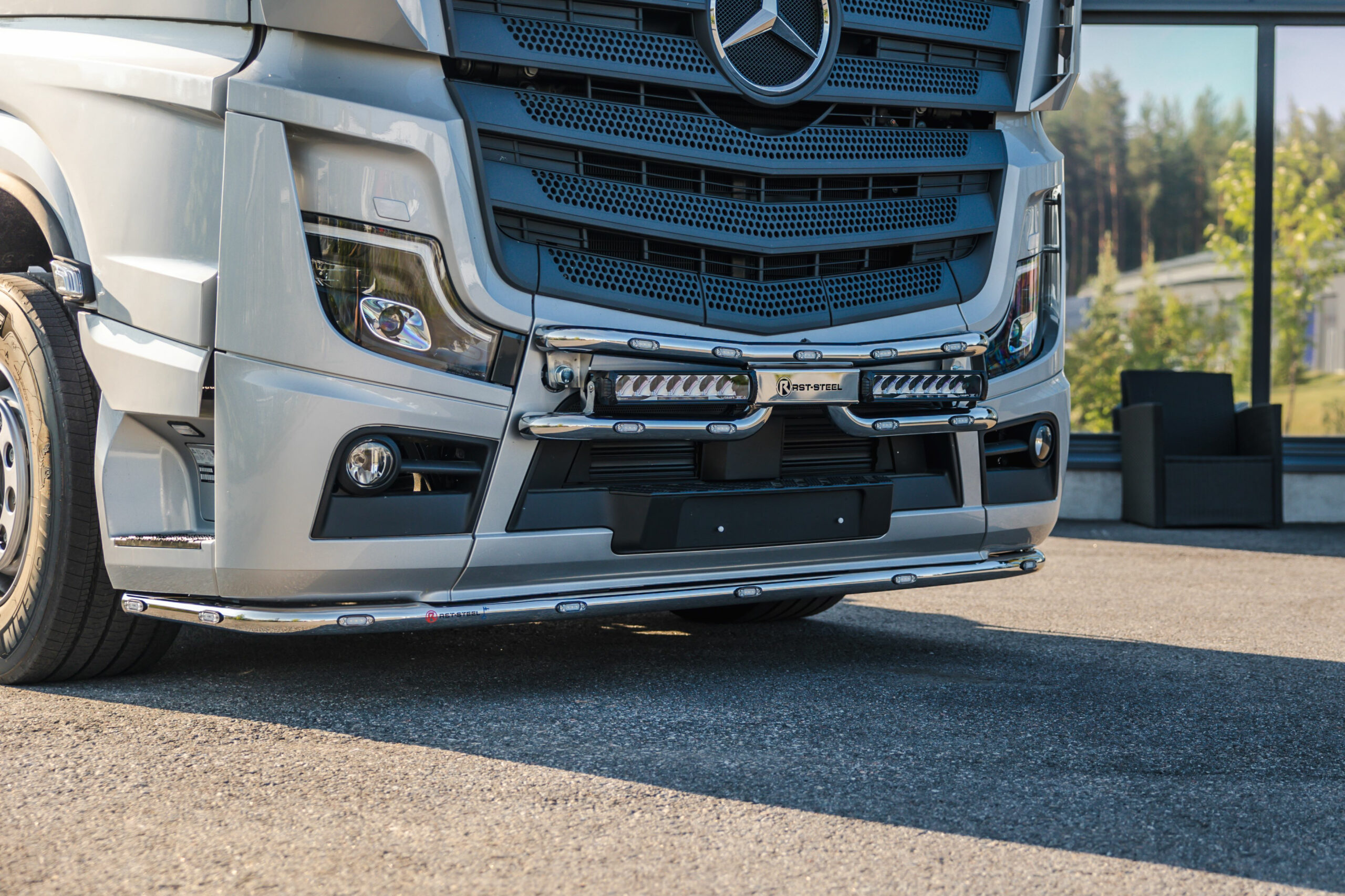 Etuhelmaputki MB Actros L 2,3 ja 2,5m