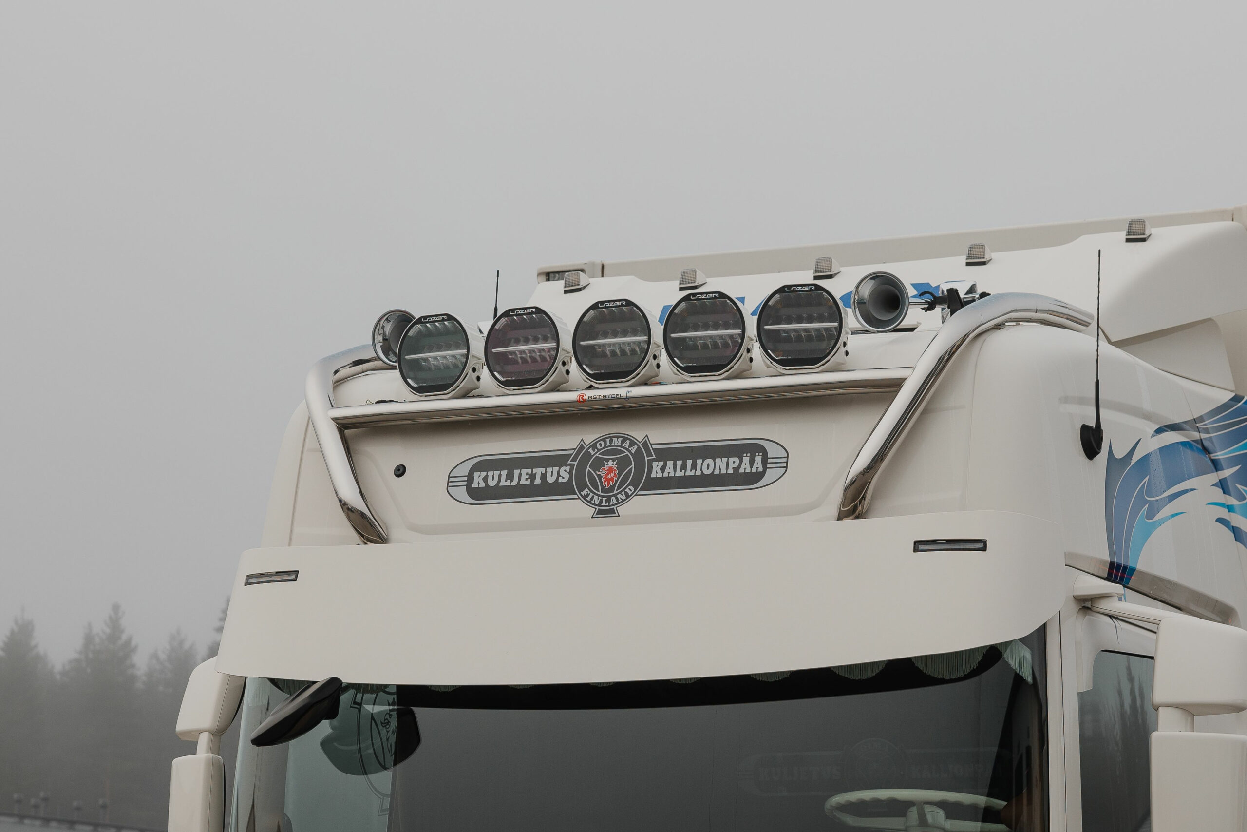 Lisävaloteline katolle jatkoilla (20H) Scania NG 2017 Highline - Image 3