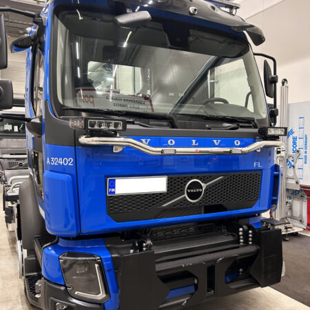 Auravaloteline Volvo FL 2024-